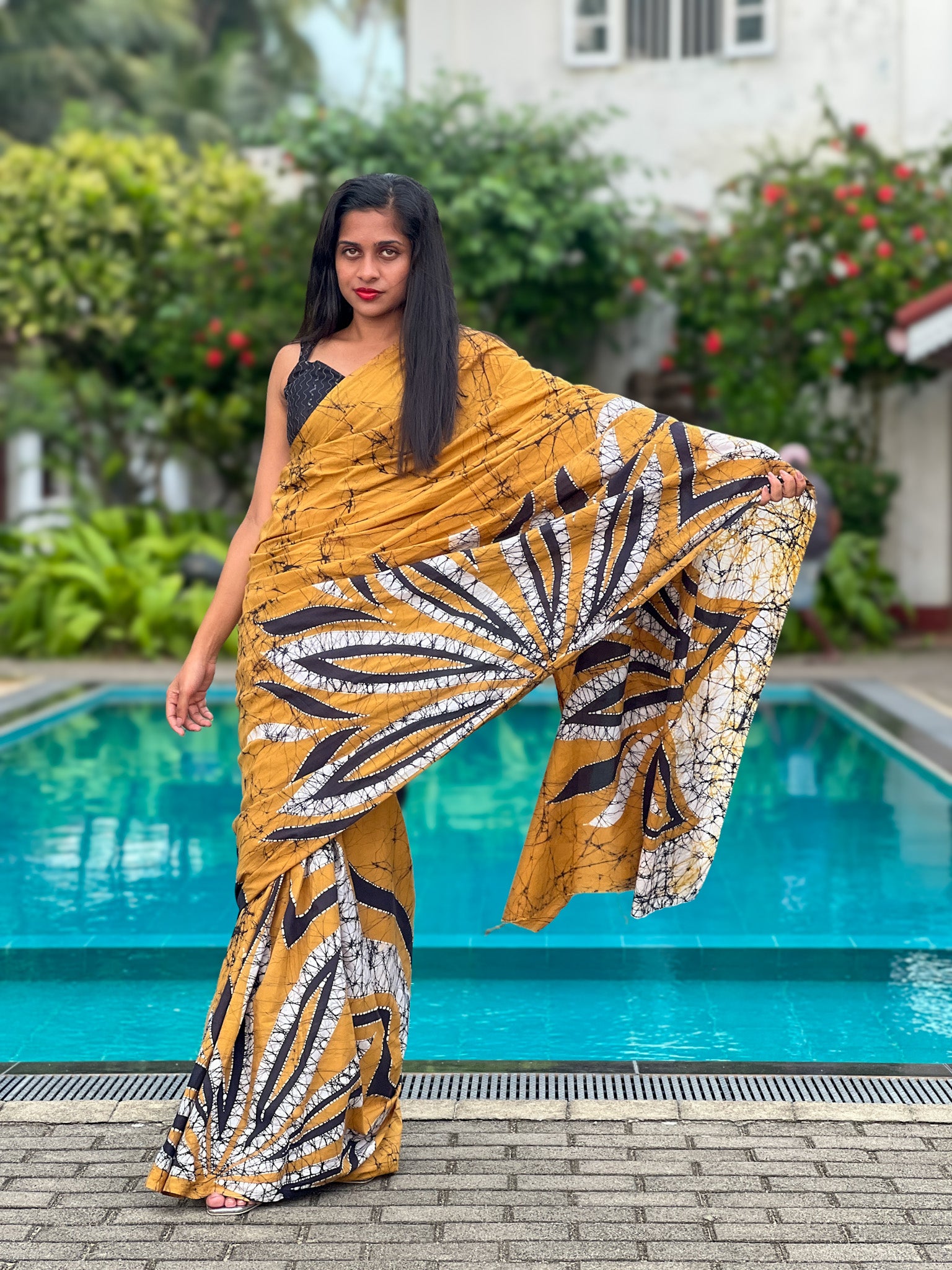 Golden Horizon Saree